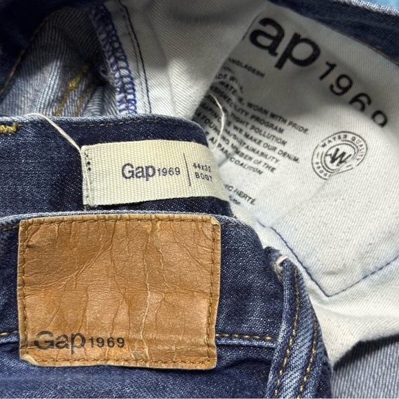 Gap Boot Fit Jeans in Rise Dark Medium Wash 44x32 - Picture 3 of 6